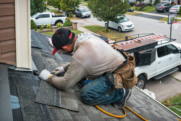 Professional Roofing technician working in Maine, WI